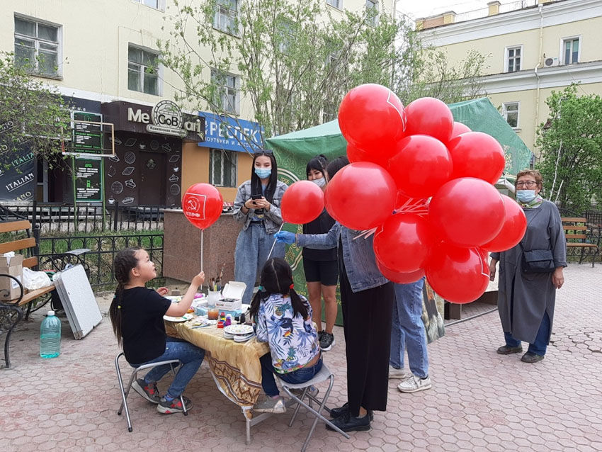 Девочка с шаром.jpg